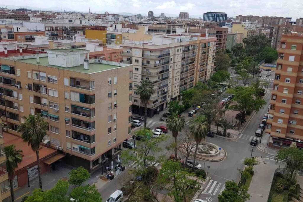 Apartamento Estilo Vintage Apartment Valencia Exterior photo